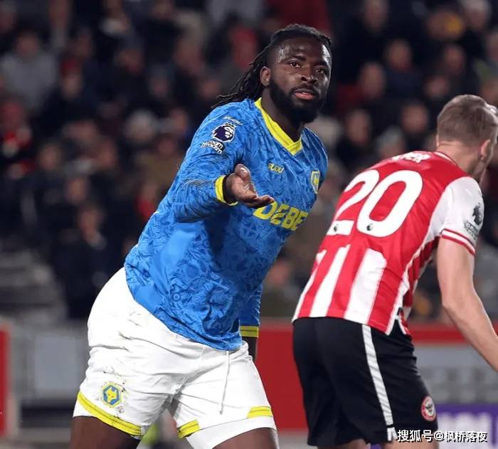 让2追2逼平小蜜蜂！狼队近5轮抢8分仍垫底，英超保级格局大乱！